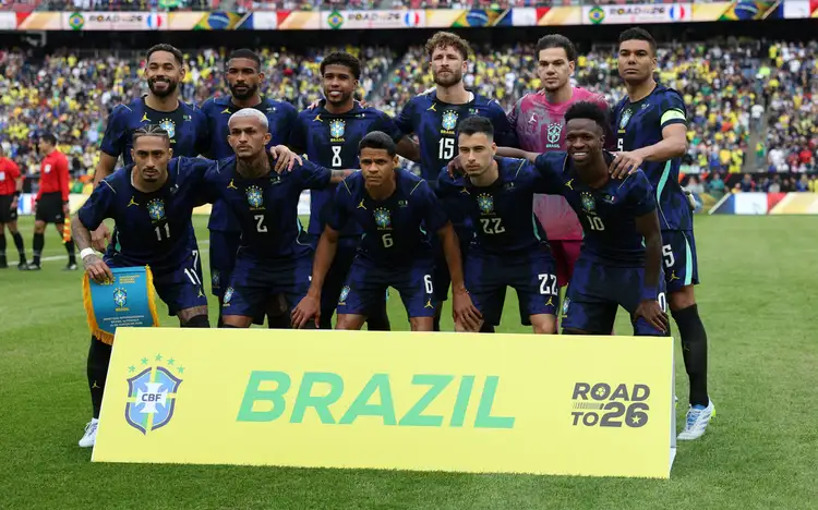 Brasil cai no ranking de seleções da Fifa; veja o top-10